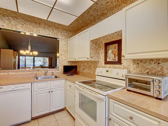5th image of 5187 Oak Hill Ln APT 622
