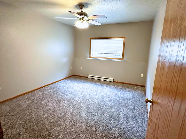 862 Kari Dr — Photo 11