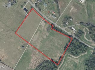 4745 Nc 904, Fairmont, NC 28340