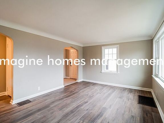 4th image of 1177 Wilshire Ave