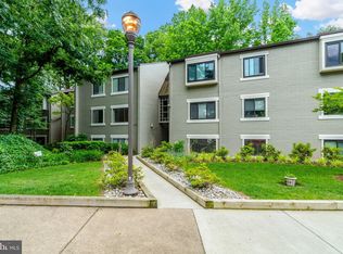 11731 Ledura Ct #101, Reston, VA 20191