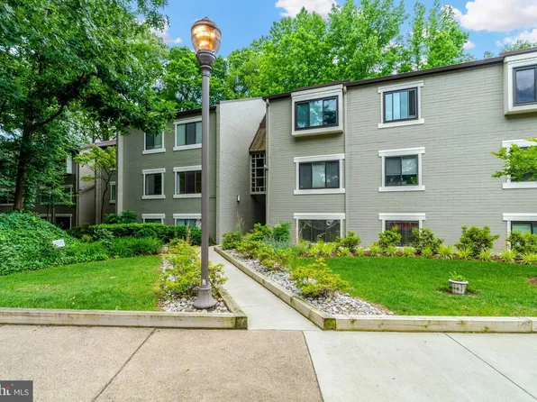 11731 Ledura Ct #101, Reston, VA 20191