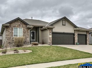 10009 S 179th St, Omaha, NE 68136