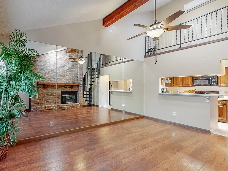 2569 Shady Ridge Dr — Photo 13