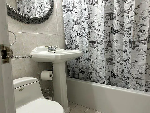 45 NW 30th Ave — Photo 9