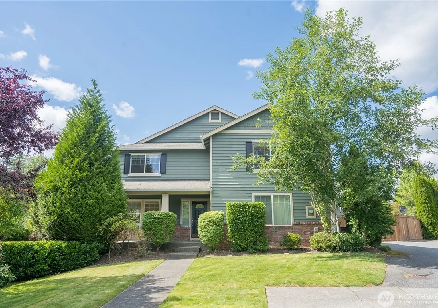 4bd/2.5ba Redmond Home — Photo 1
