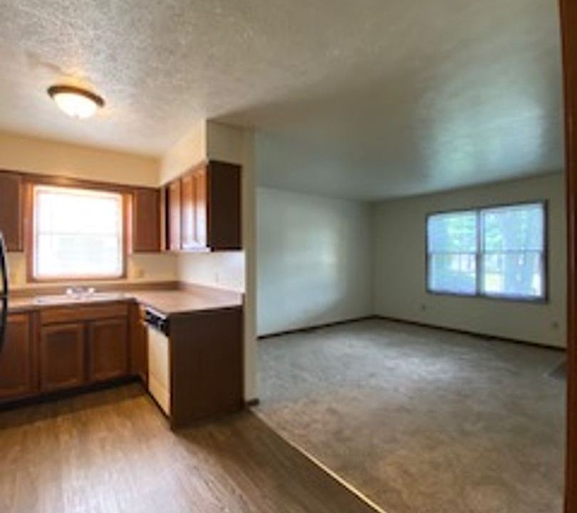 124 S Silverwood Ln 124 S Silverwood Ln Goshen IN Zillow