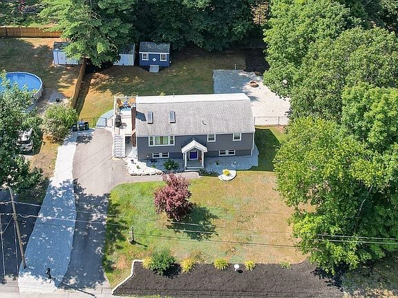 5th image of 8 Haskell Rd