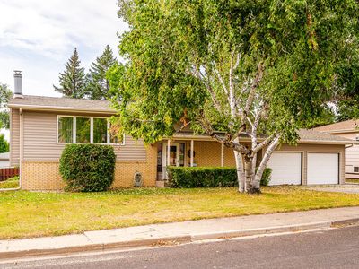 409 16th St NW, Mandan, ND, 58554