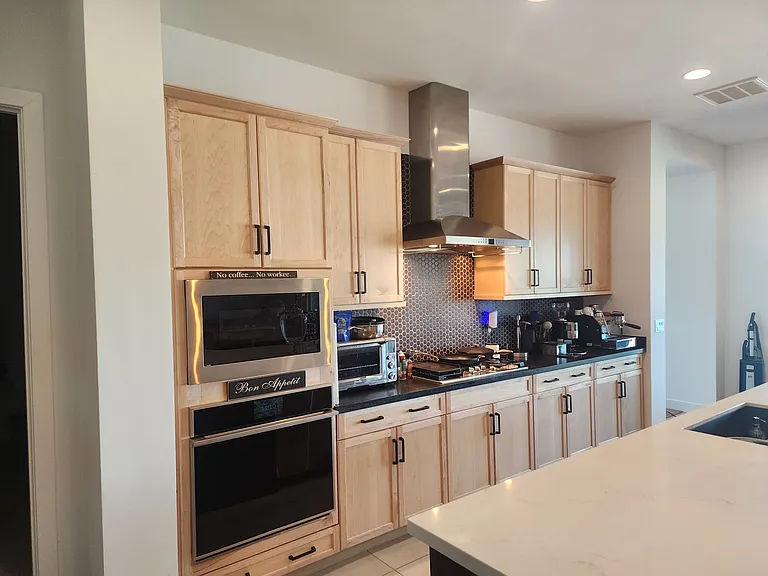 KITCHEN AREA