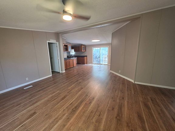 5th image of 2320 E Macarthur Rd Lot W25