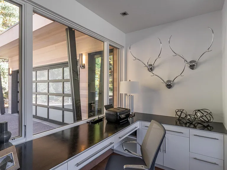 1510 Homestake Dr — Photo 10