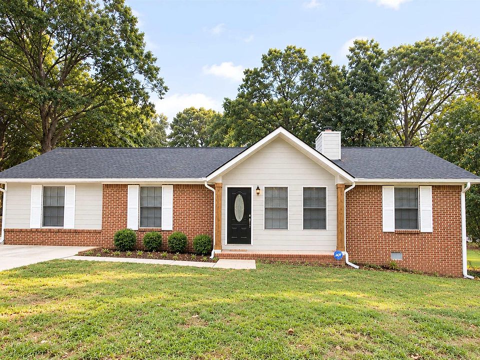 1st image of 3615 Valleyview Dr