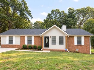 3615 Valleyview Dr, Oxford, AL 36203