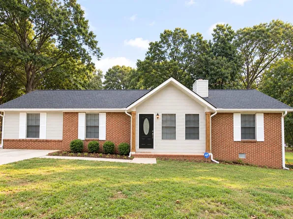 3615 Valleyview Dr, Oxford, AL 36203