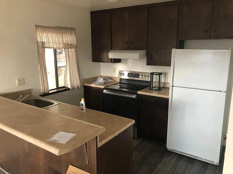 626 Lakeview Dr #B — Photo 8