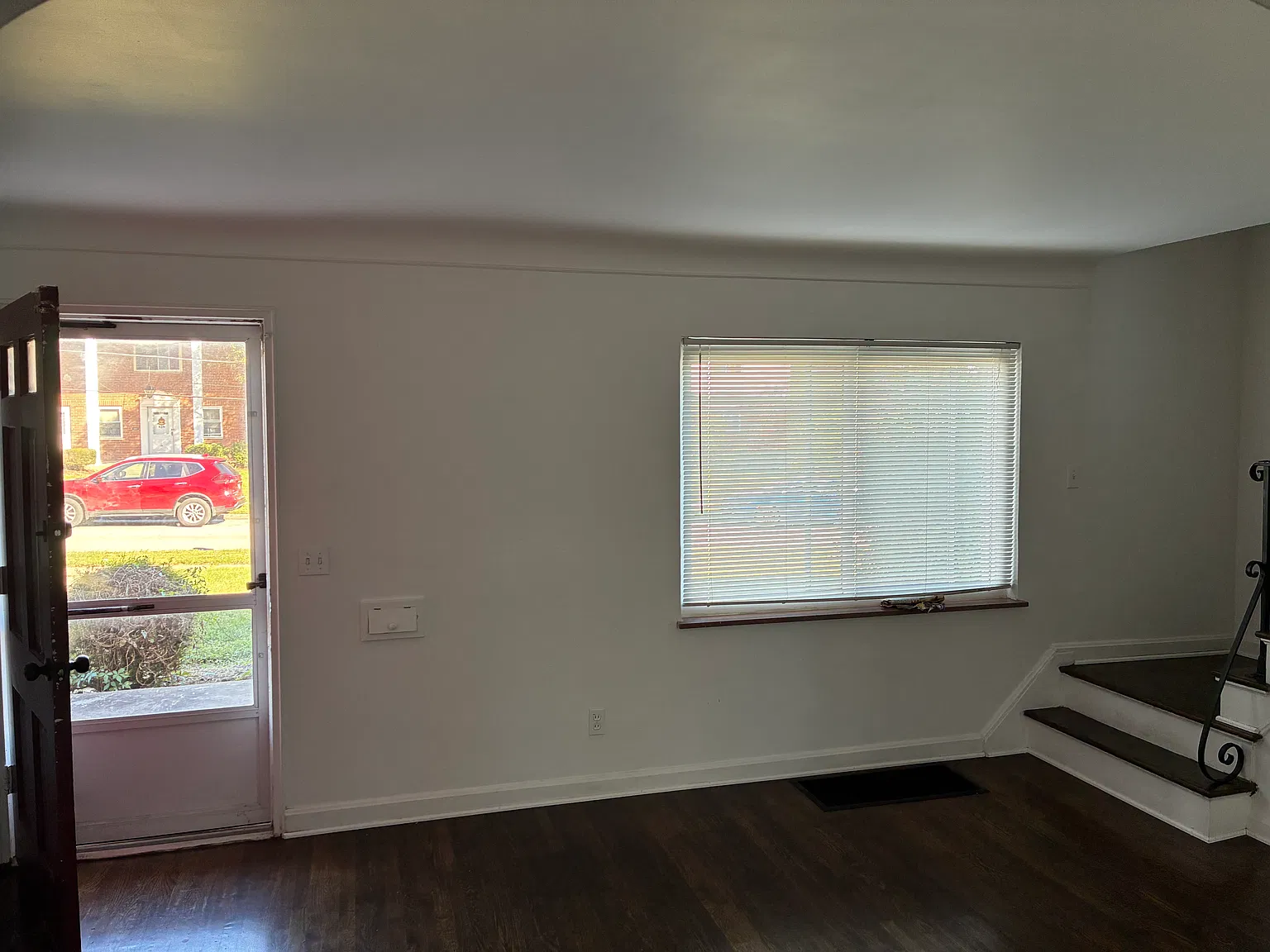 1331 Le Mar Dr — Photo 3