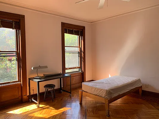 Rented by Oxford Property Group | media 18