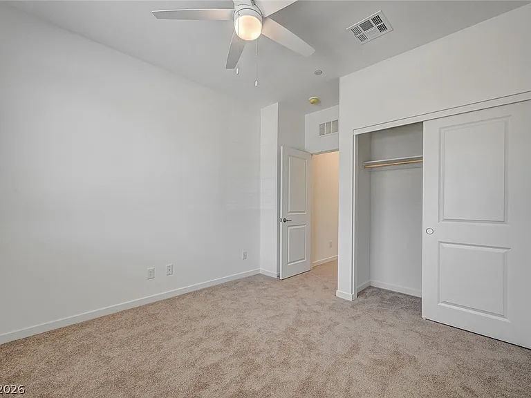 324 Lupton Ave — Photo 36
