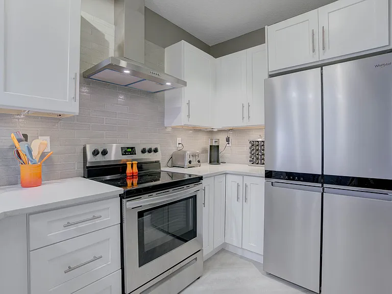 100 Uno Lago Dr #402 — Photo 8