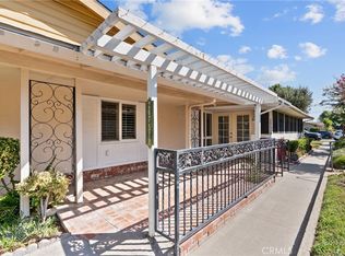 26751 Whispering Leaves Dr Unit B, Santa Clarita, CA 91321