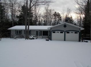 9660 Highbanks Dr, Cheboygan, MI 49721