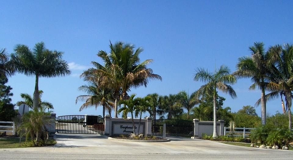2nd image of 11603 Bridle Path Ln