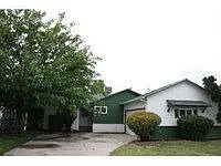 2437 S Court St photo 1