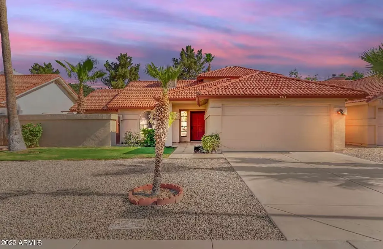 4 bed, 1946 sqft, $3,000 — Photo 1