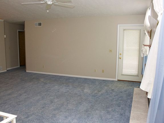4th image of 7418 Glen Terra Dr