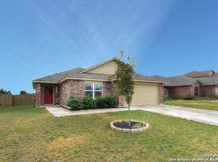 1425 Birmingham Dr, Seguin, TX 78155