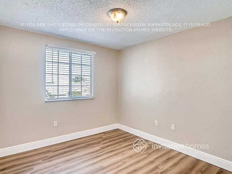 13776 SW 145th Ter — Photo 8