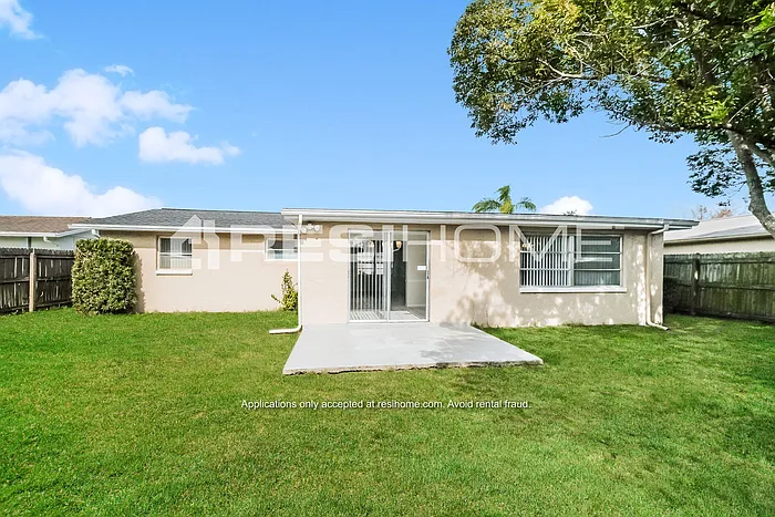 3446 Cincinnati Dr — Photo 11