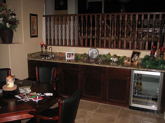 Wet Bar with sink/fridge