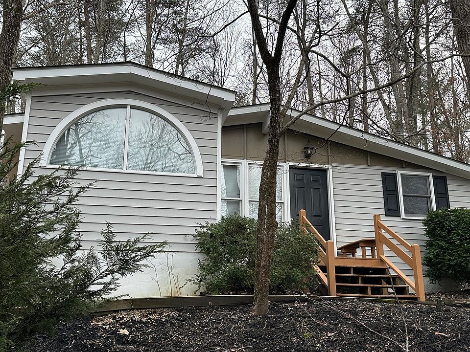 2nd image of 130 Overlook Dr