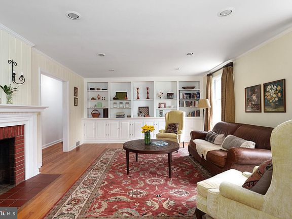 2nd image of 17 Park Ave