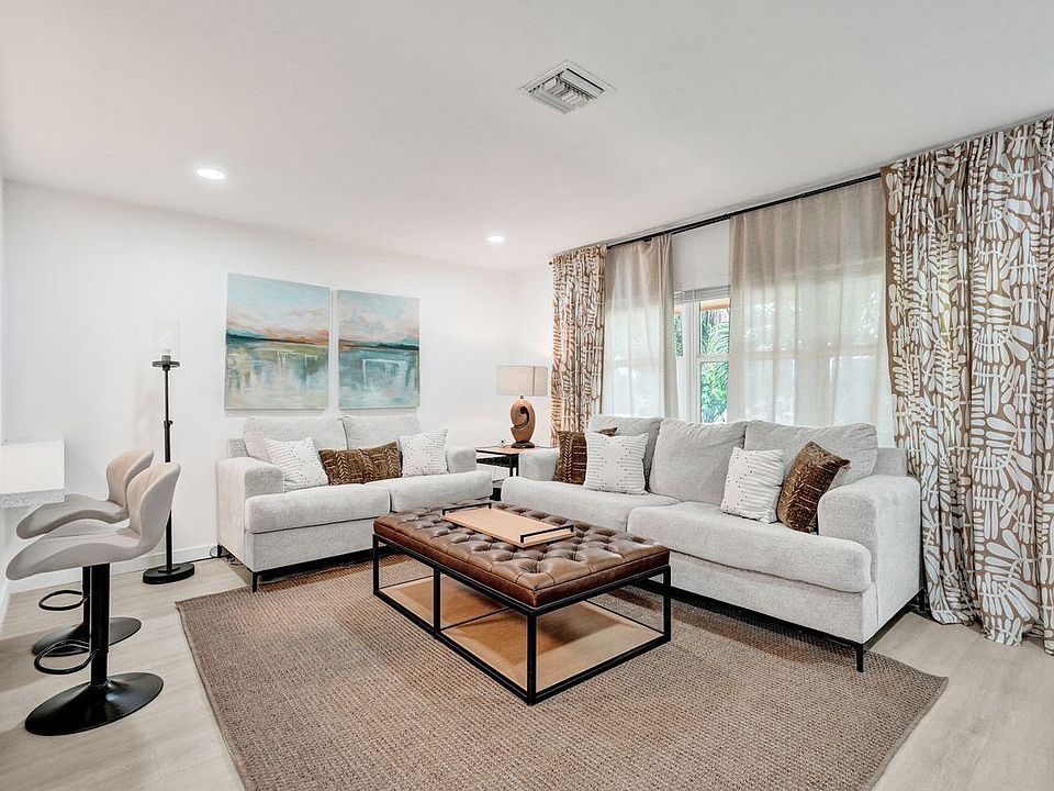 1st image of 207 Salisbury I