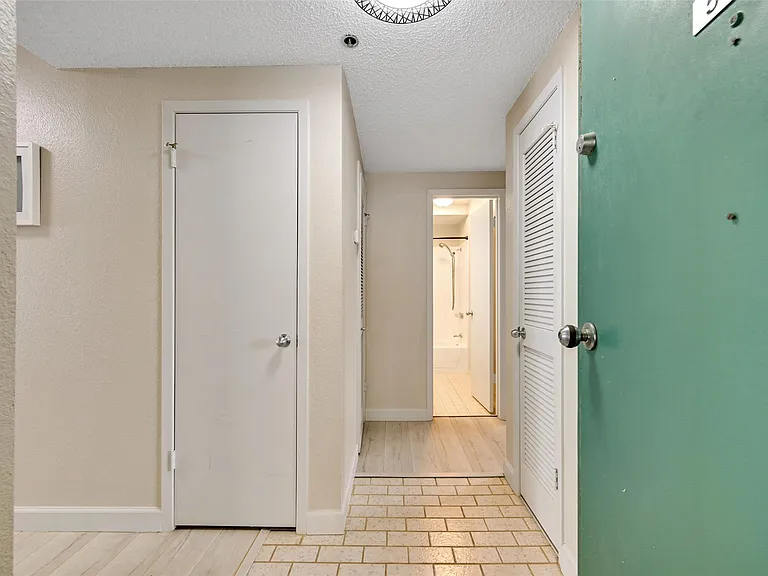 7700 Seawall Blvd #512 — Photo 25