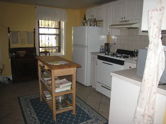 Rented by Brooklyn Real Inc | media 7