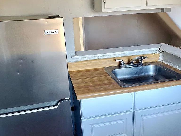 2860 Harrison Ave — Photo 21
