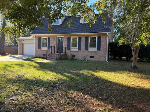 108 Sandtrap Rd, Summerville, SC 29483