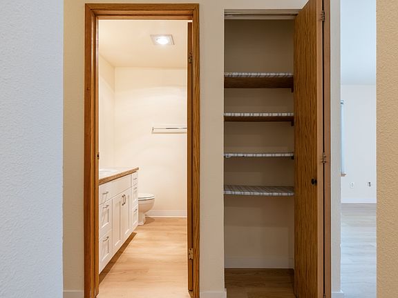 4th image of 6439 132nd Ave NE #2-101