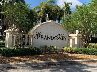 2614 SW 188th Ave, Hollywood, FL 33029