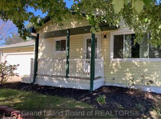 4048 Buckingham Dr, Grand Island, NE 68803
