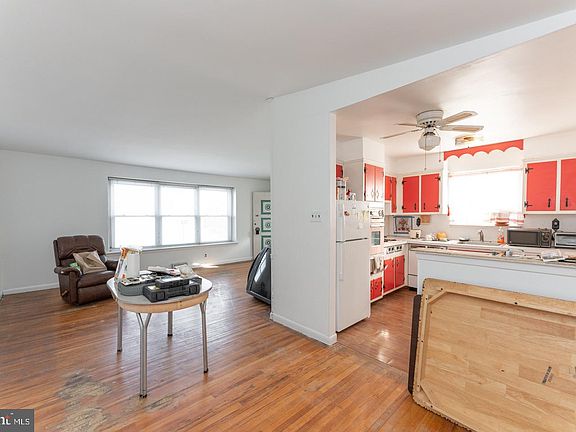 5th image of 7708 Bradford St