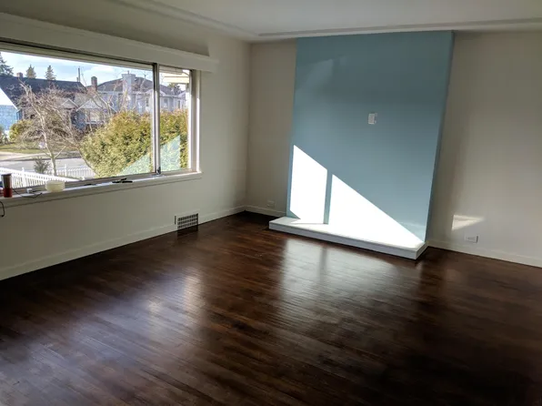 6598 Doman St, Vancouver, BC V5S 3H4