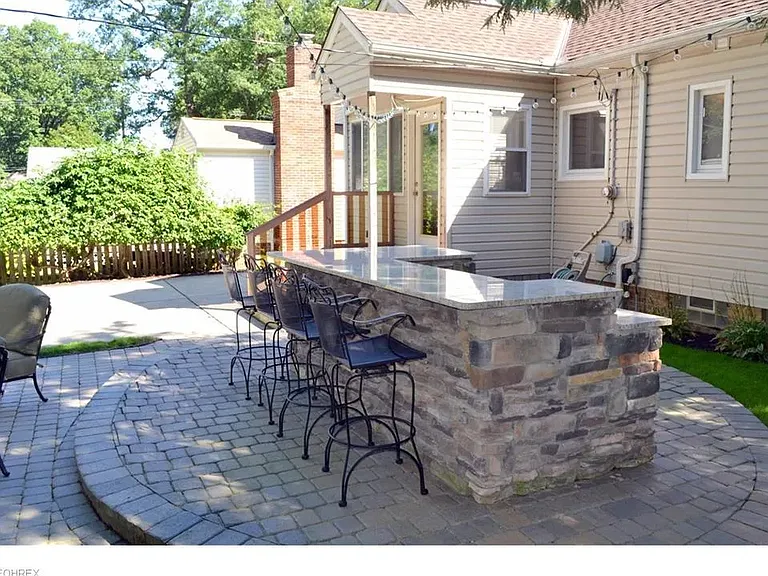 510 Lake Forest Dr — Photo 10