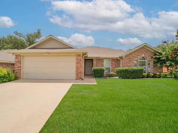313 Maggie Cir, Flint, TX 75762