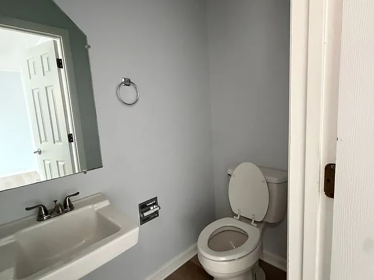 1740 Bonham Rd — Photo 4
