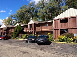 2323 Newton St APT 16, Akron, OH 44305